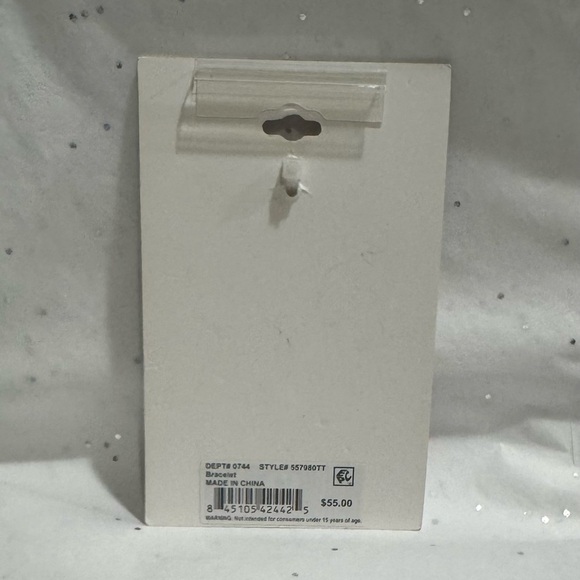 NWT Unwritten Two-Tone BFF Charm Bangle Bracelet - Picture 3 of 3